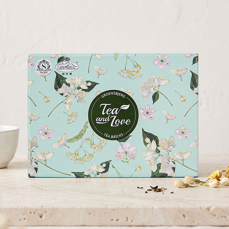 Tea and Love Chocolate White Tea Cake Gift Box 168g